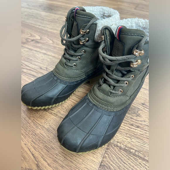 Tommy Hilfiger Olive and Black Women's Boots - Picture 1 of 4